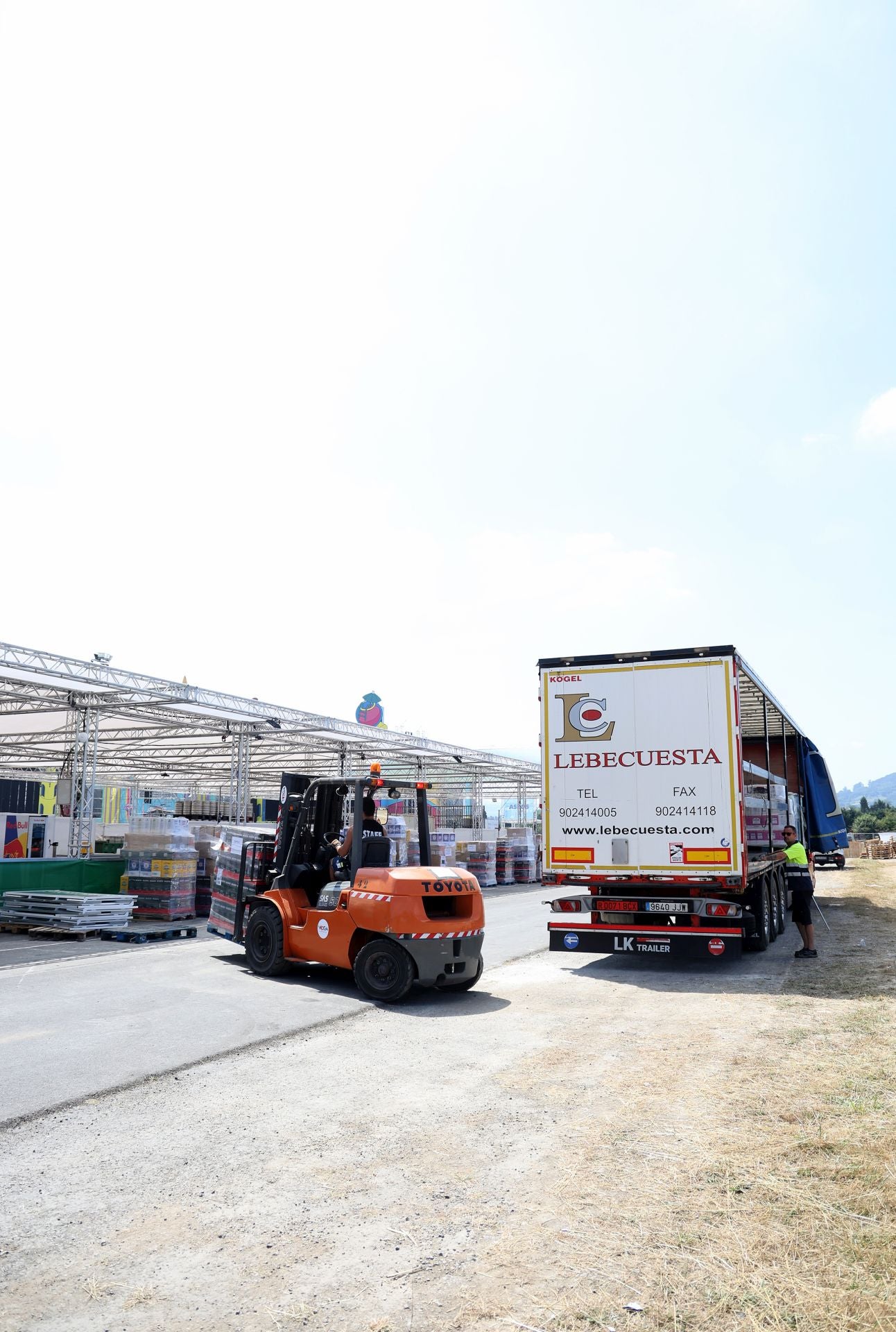 Ya huele a Boombastic Asturias: llegan a Llanera los primeros campistas