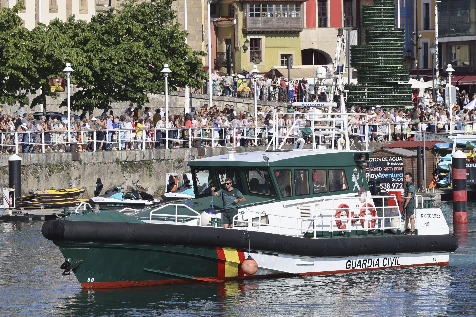 Gijón celebra la procesión marinera de la Virgen del Carmen
