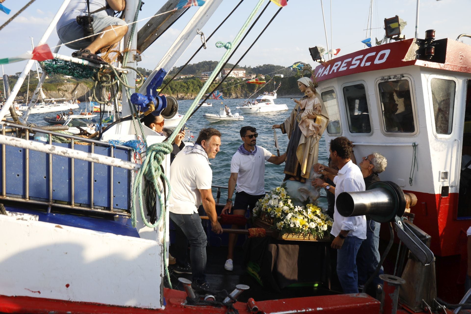 Luanco rinde su homenaje a a la virgen del Carmen