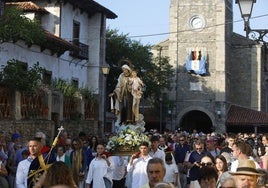 Luanco rinde su homenaje a a la virgen del Carmen