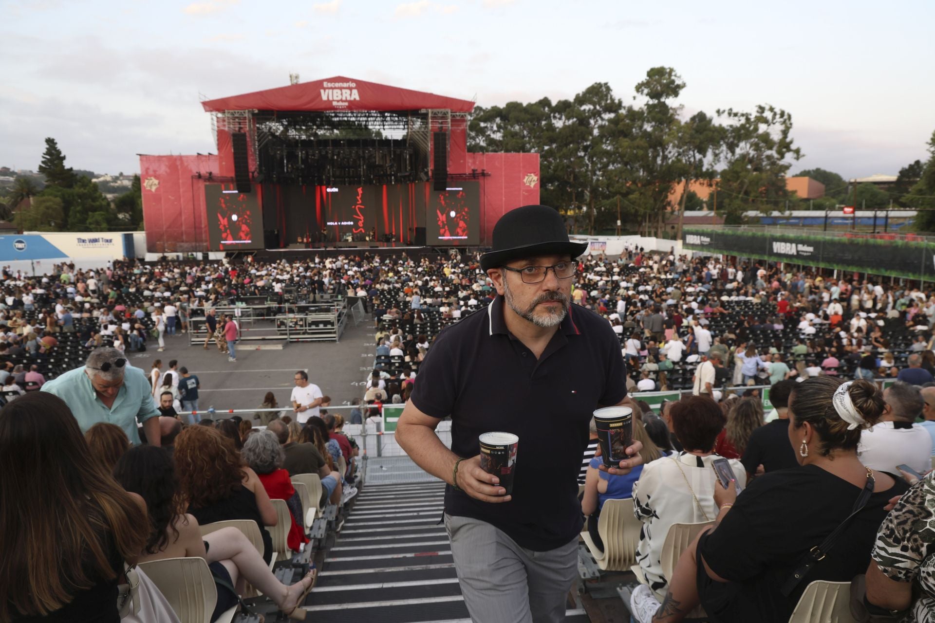 Gijón se rinde a Joaquín Sabina