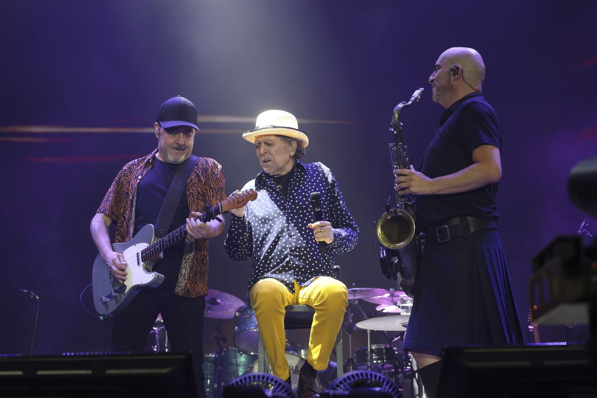 Gijón se rinde a Joaquín Sabina
