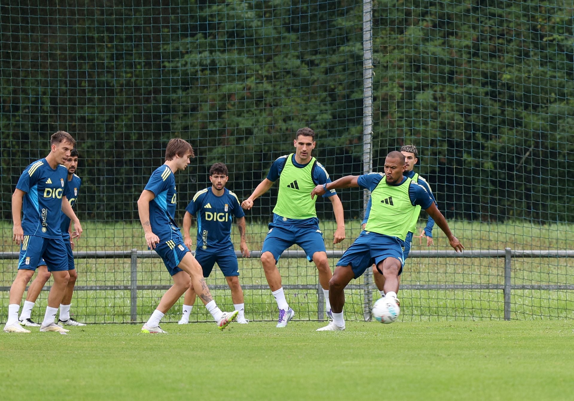 El Real Oviedo y su entrenamiento en El Requexón este 18 de julio