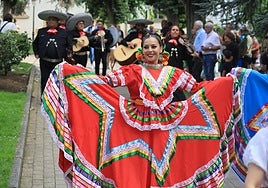 Danzas que entrelazan culturas en La Pola