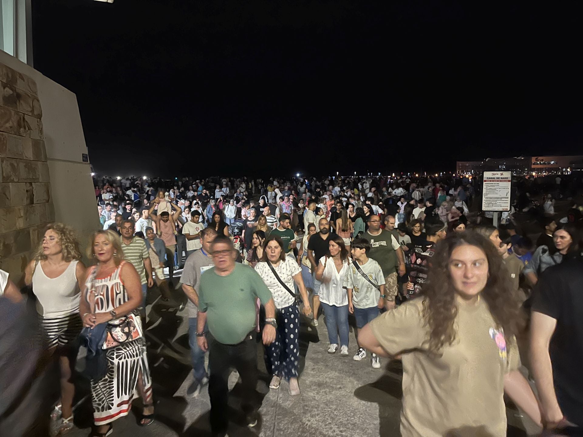 El show de los drones de Gijón: las mejores figuras en el cielo nocturno