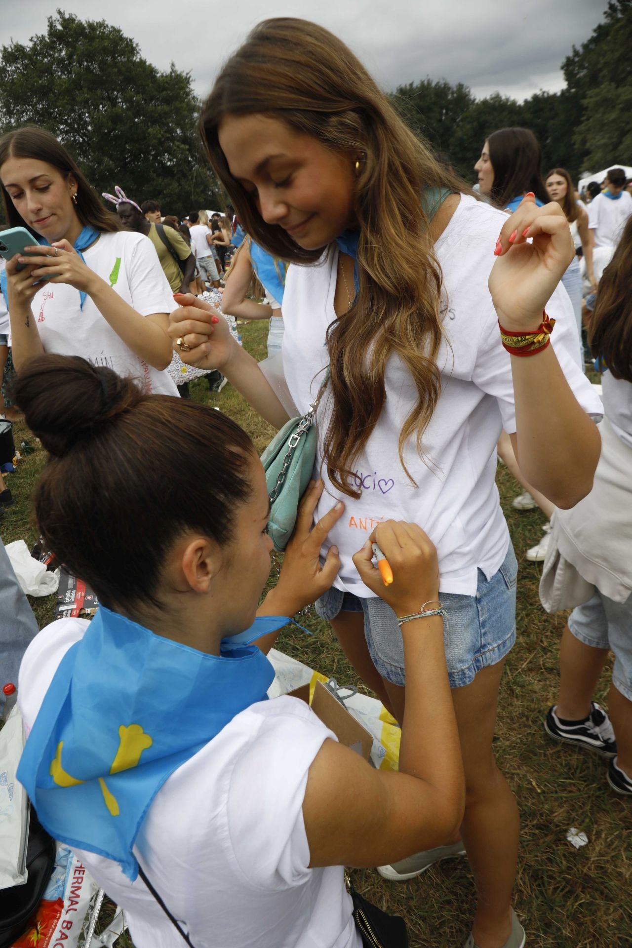 ¿Estuviste en El Carmín? ¡Búscate en las fiestas en la Pola de Siero!