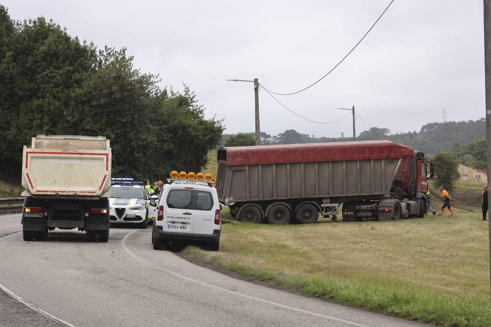 Las imágenes del accidente en Carreño que deja un fallecido