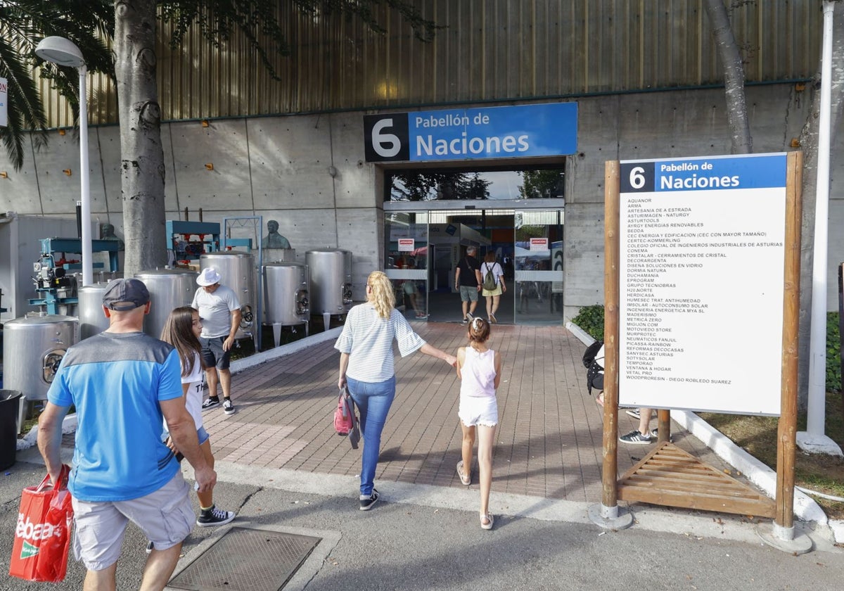 Pabellón de las Naciones del recinto ferial de Gijón