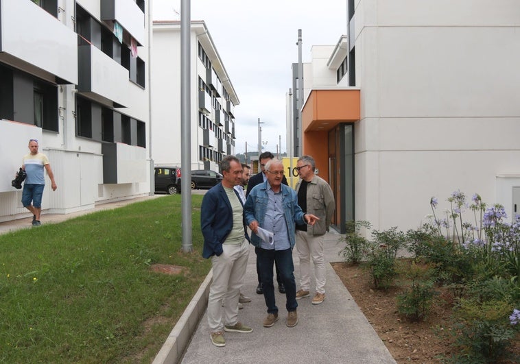 Zapico reclama a Gijón que le ceda suelos municipales al Principado para construir pisos de alquiler