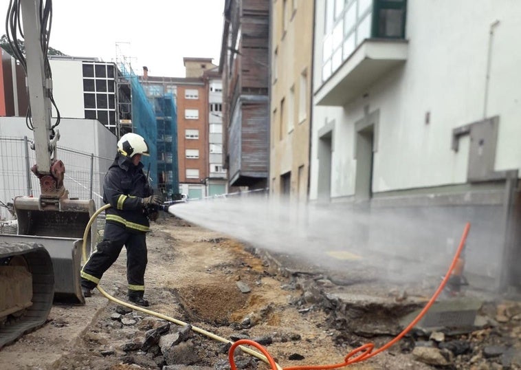 Susto por una fuga de gas en Sotrondio que obligó a confinar a los vecinos de tres edificios
