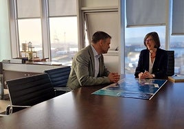 La presidenta de la Autoridad Portuaria de Gijón mantuvo un primer encuentro con el viceconsejero de Industria.