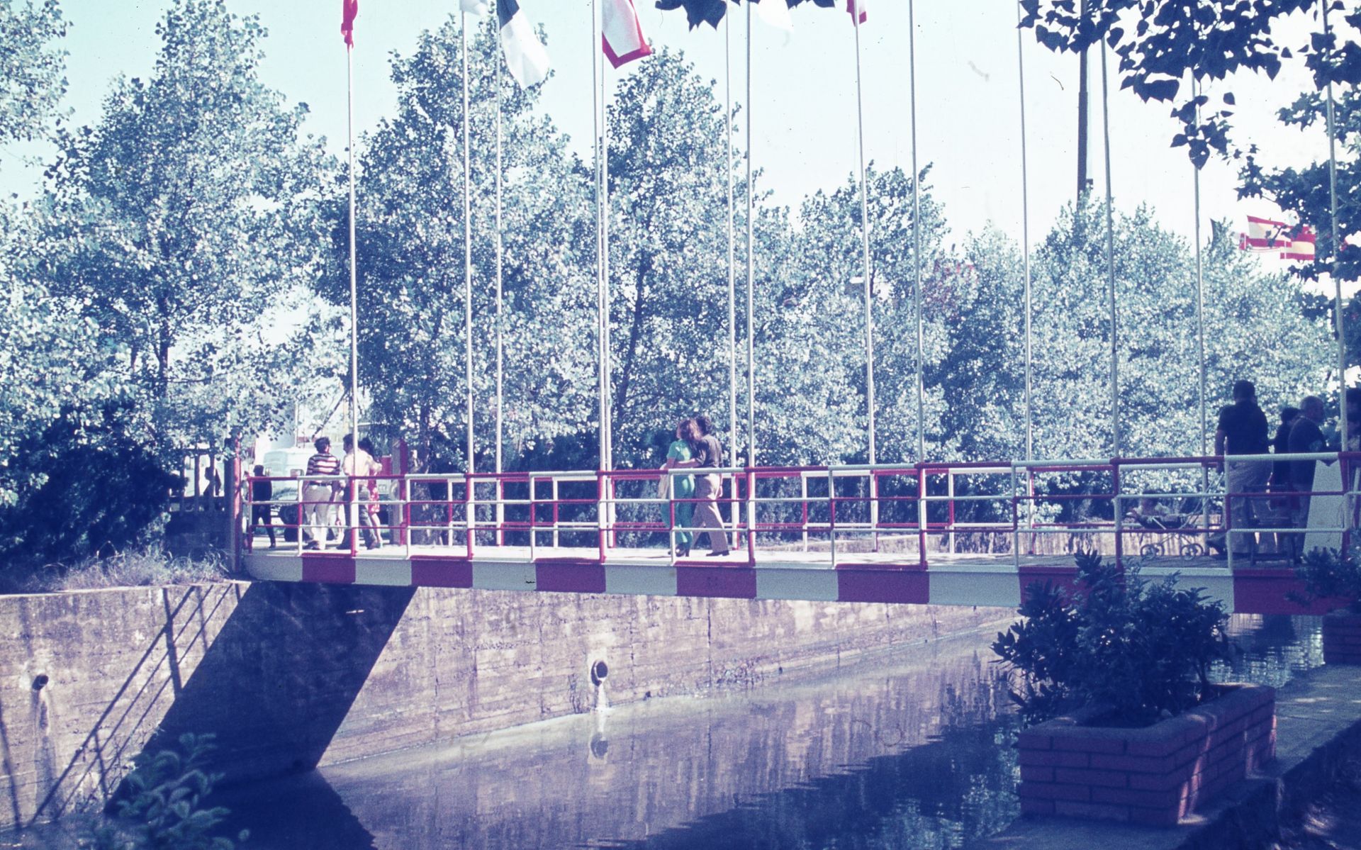 Puente sobre el río Piles. 1976