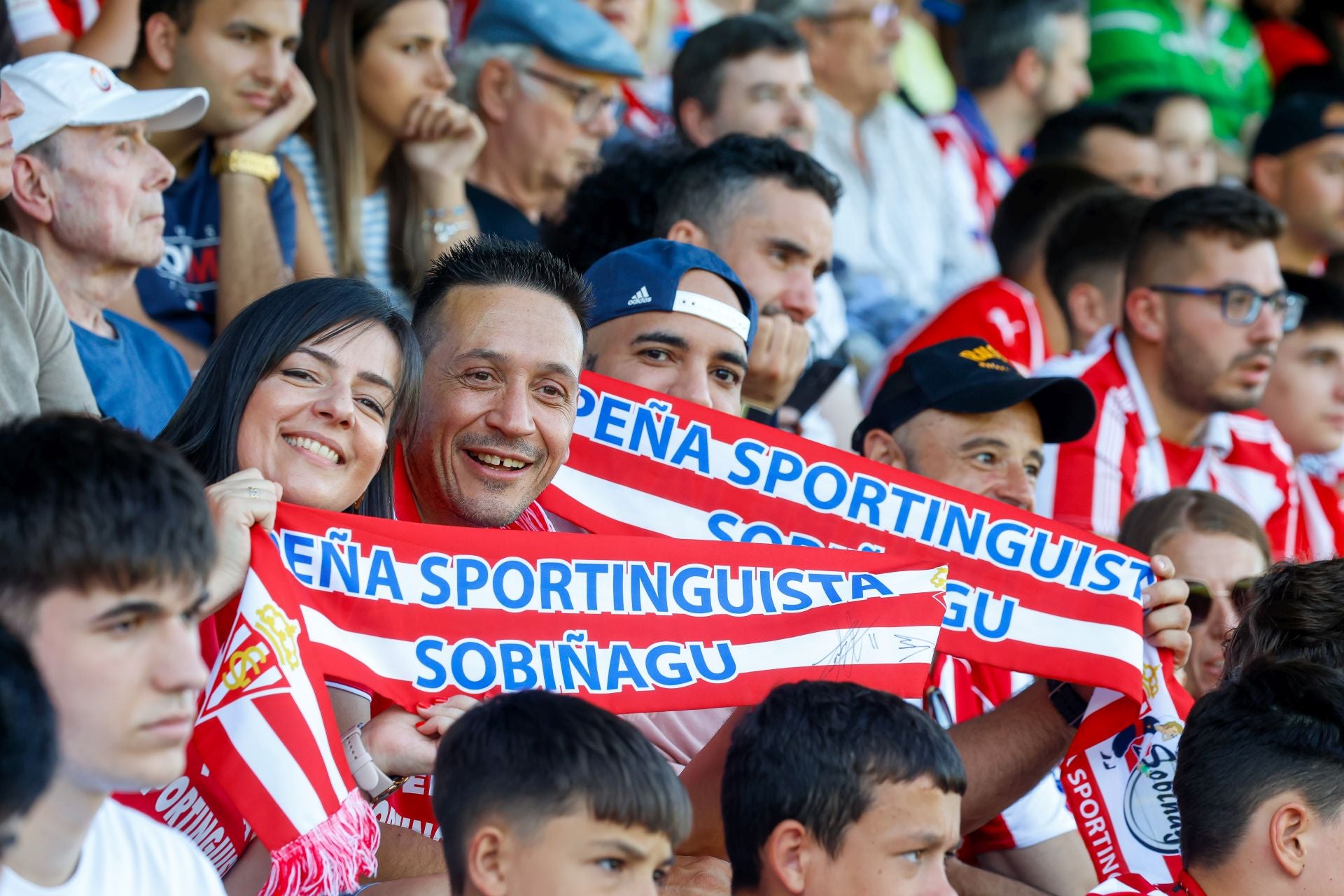 ¿Estuviste en el Sporting de Gijón - Racing de Santander? ¡Búscate!