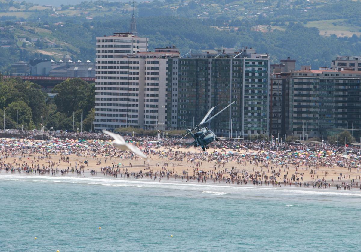 El Festival Aéreo de Gijón rompe la barrera de la expectación