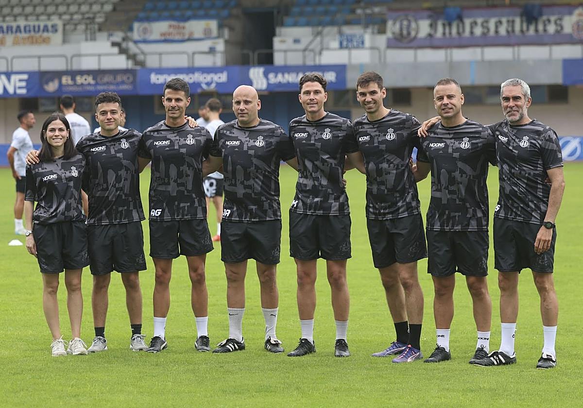Silvia Fernández, Nacho Villar, Nico Pérez, Javi Rozada, Miguel Méndez, Hugo Laviana, Álex Garaot y Javier Serna, parte del cuerpo técnico.