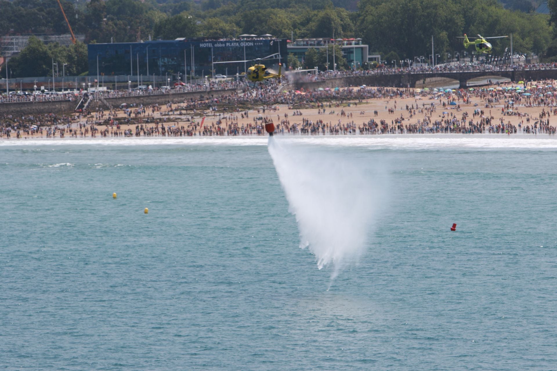 Las imágenes más espectaculares del Festival Aéreo de Gijón 2025