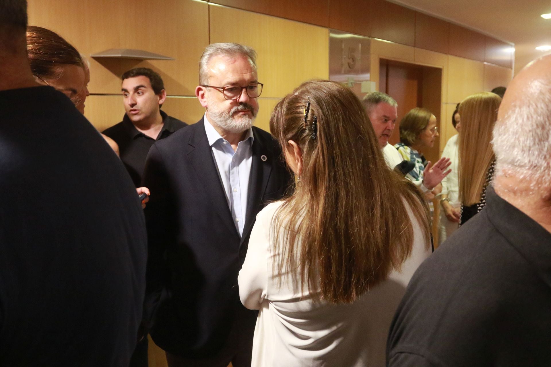 Asturias se entrega en un multitudinario adiós a Xuan Bello