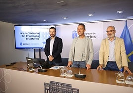 Por la izquierda, Jesús Daniel Sánchez, Ovidio Zapico y José María González Gancedo.