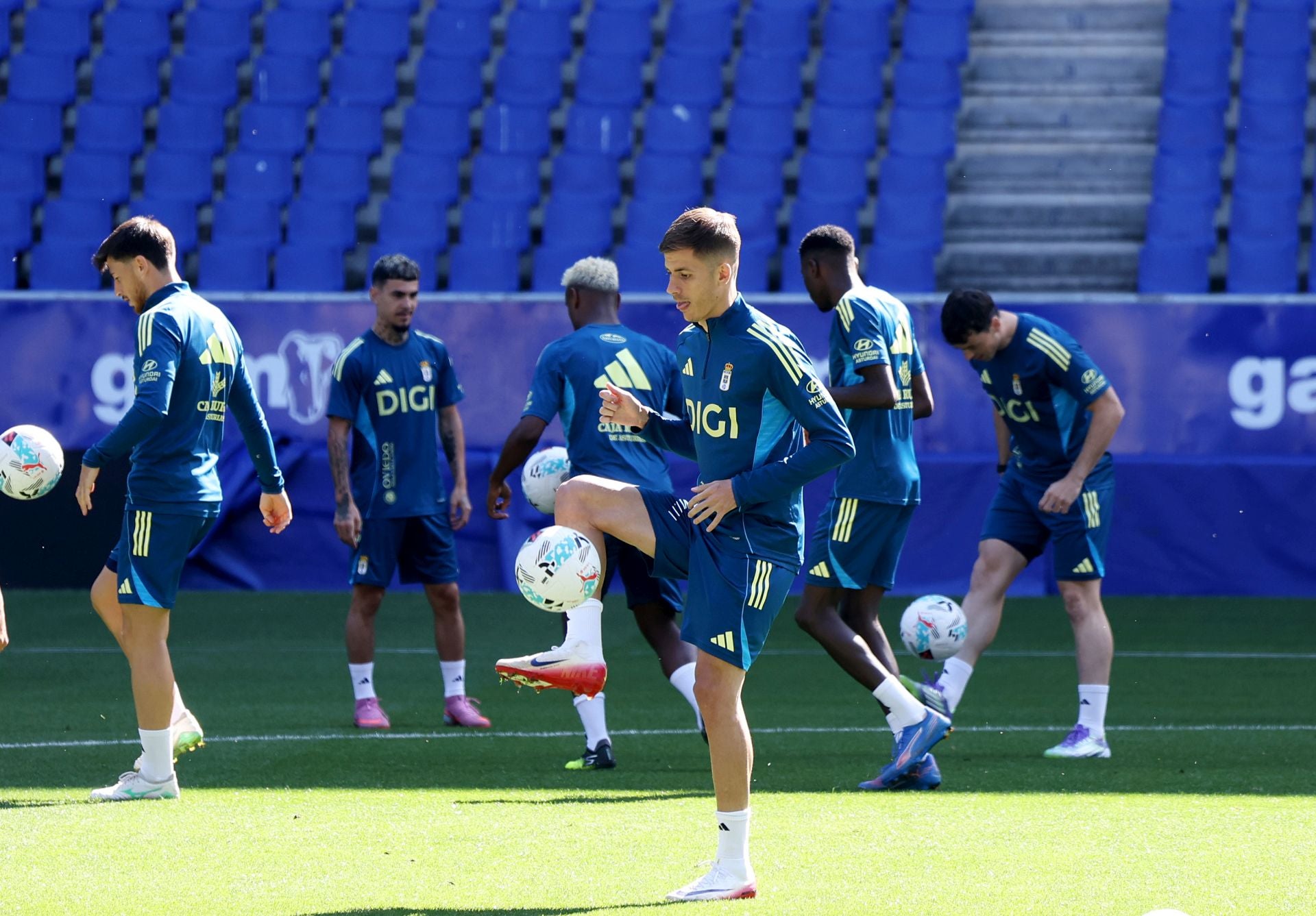 El entrenamiento del Real Oviedo de este 30 de julio, en imágenes