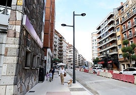 El nuevo modelo de farola, en la avenida de Galicia.