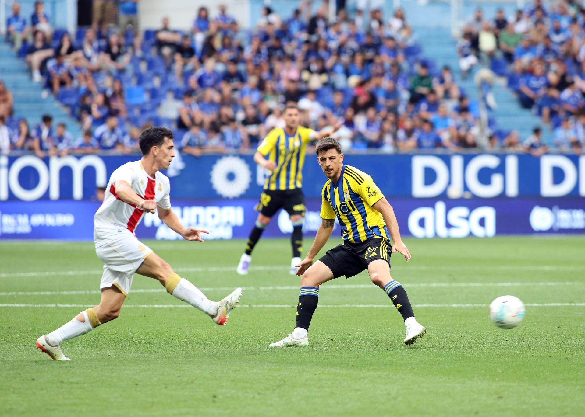 El oviedismo se entrega al Garra Real Fest