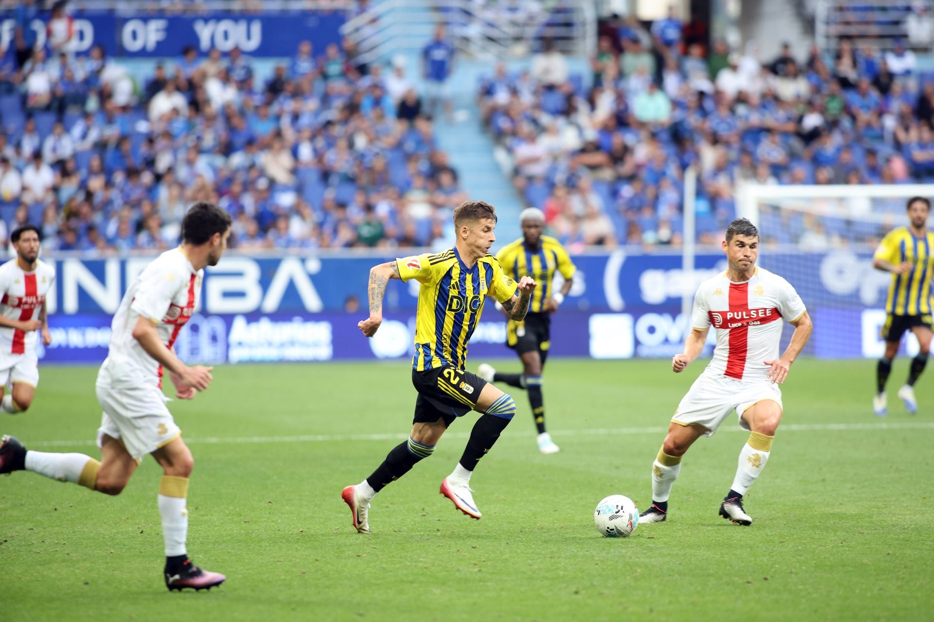 El oviedismo se entrega al Garra Real Fest