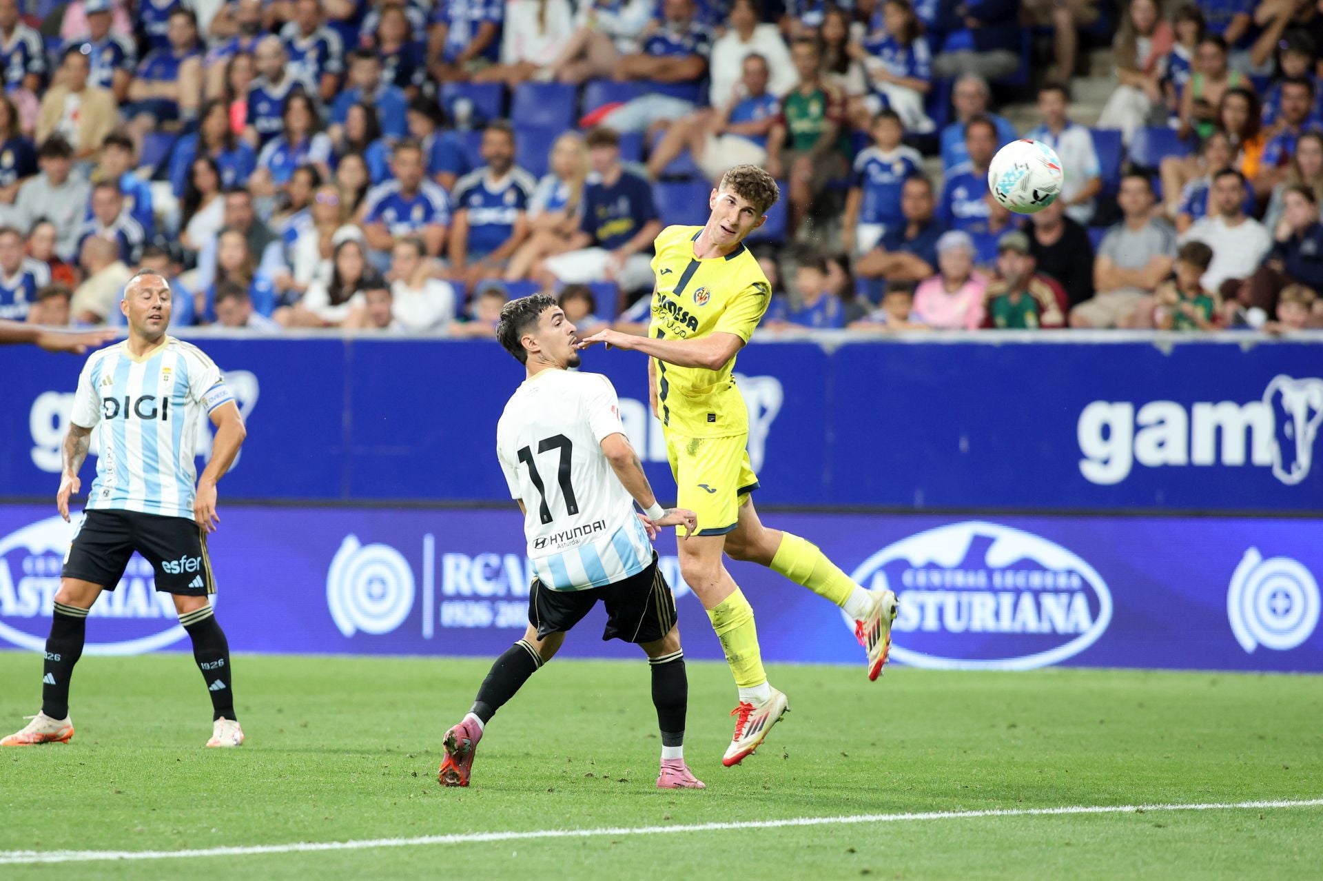 El oviedismo se entrega al Garra Real Fest