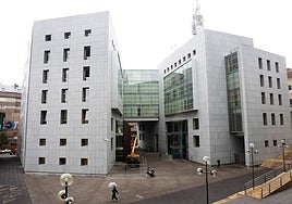 El Palacio de Justicia de Llamaquique, en Oviedo.