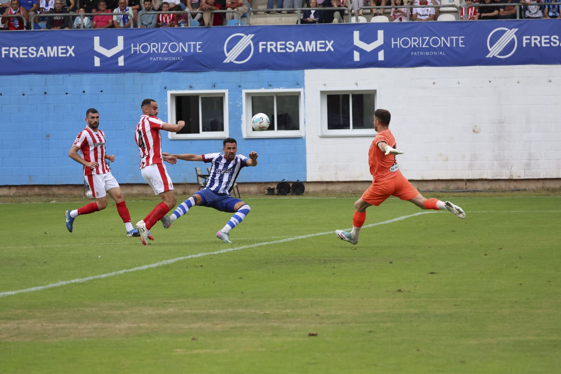 Las mejores imágenes del Real Avilés - Sporting de Gijón