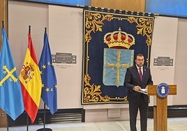 El presidente del Principado comparece ante los periodistas tras el Consejo de Gobierno de este lunes.