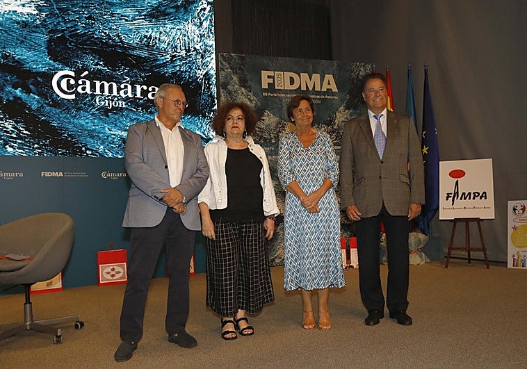Cesáreo Marqués, Marta del Arco, Carmen Moriyón y Félix Baragaño.