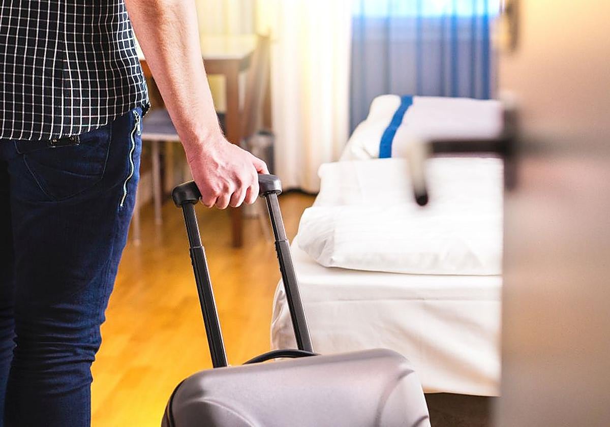 El Gobierno de Asturias ordena el cierre de cinco alojamientos turísticos en Nava, Villaviciosa y Valdés