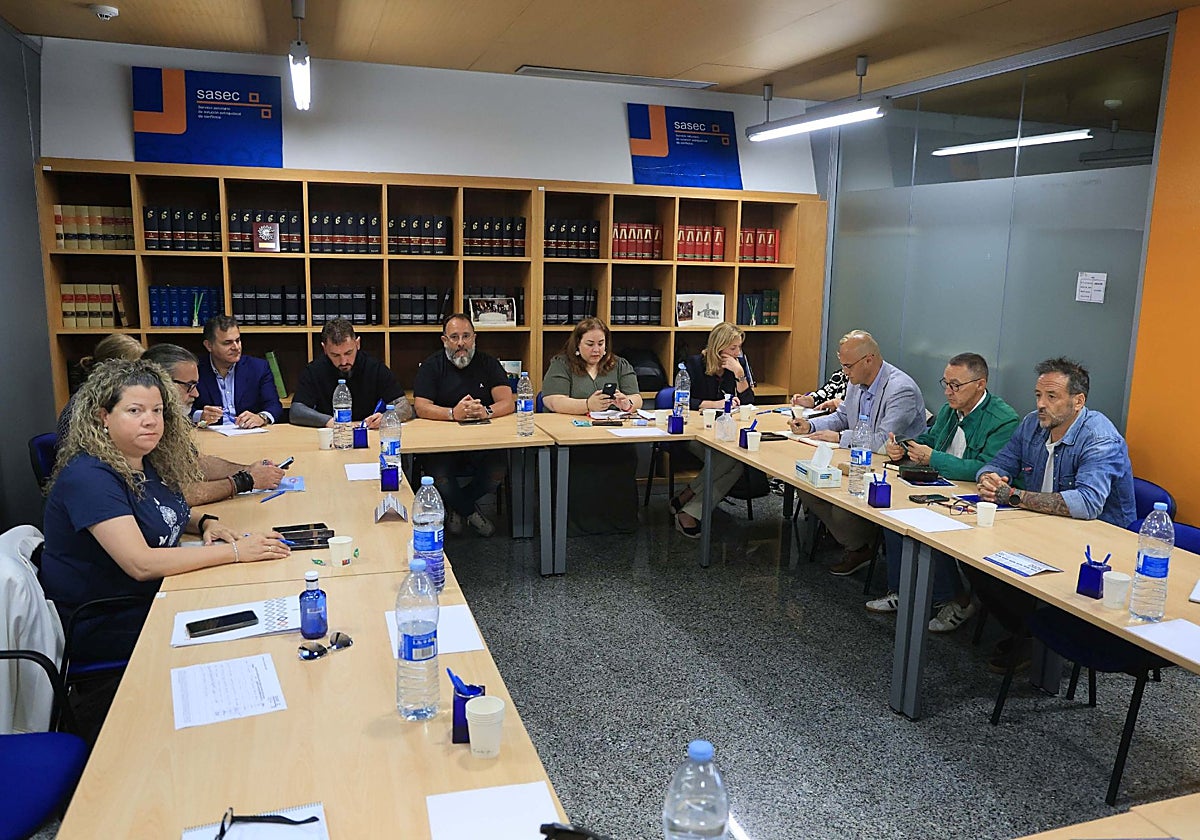 Una de las reuniones celebradas para negociar el ERE de Duro Felguera.