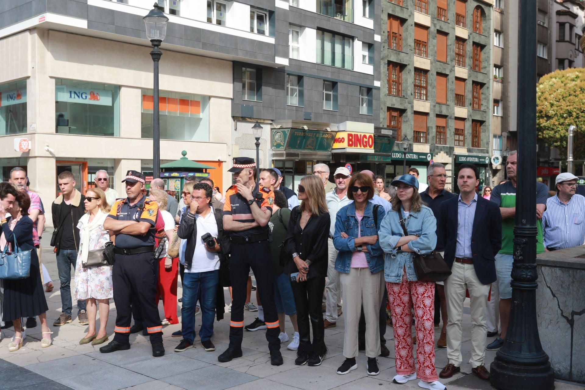 Así ha sido la ofrenda floral a Jovellanos en Gijón