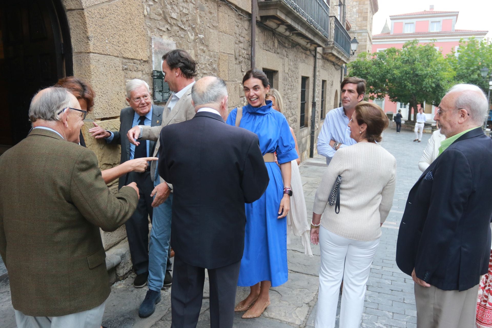 Así ha sido la ofrenda floral a Jovellanos en Gijón