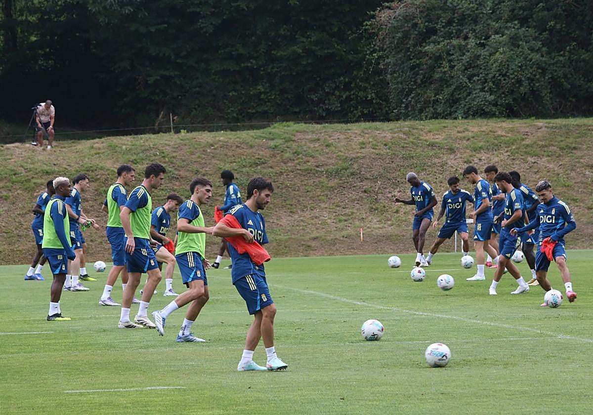 Un entrenamiento del Real Oviedo.