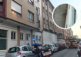 Bomberos de Gijón intervienen en un nido de avispa velutina en la calle San Nicolás