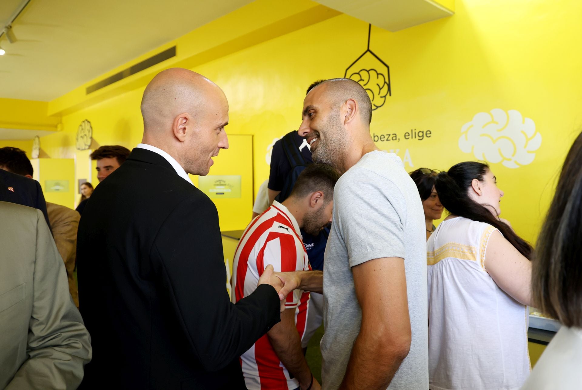 El Sporting de Gijón disfruta de la Feria de Muestras de Asturias