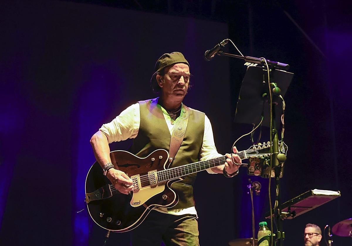 Los Secretos abren la Semana Grande de Gijón