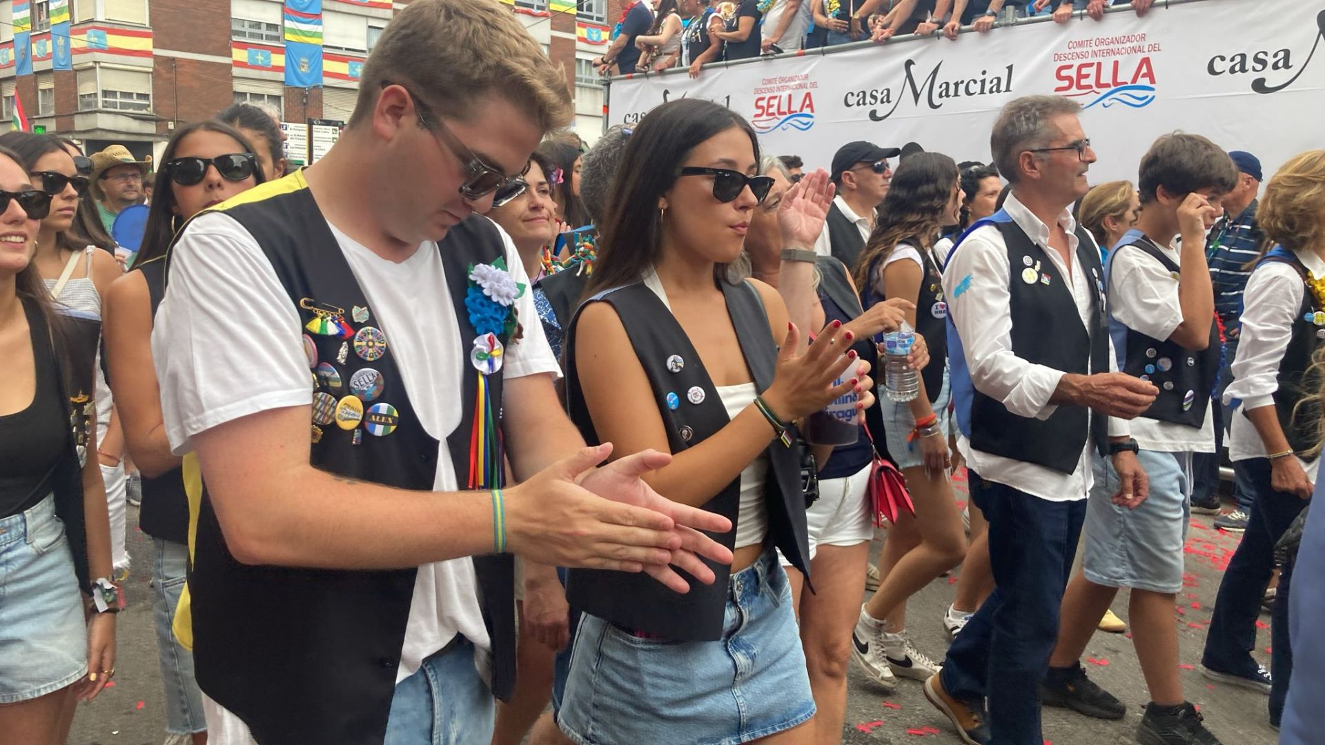 Así fue el desfile del Descenso del Sella 2025. ¡Búscate en las fotos!