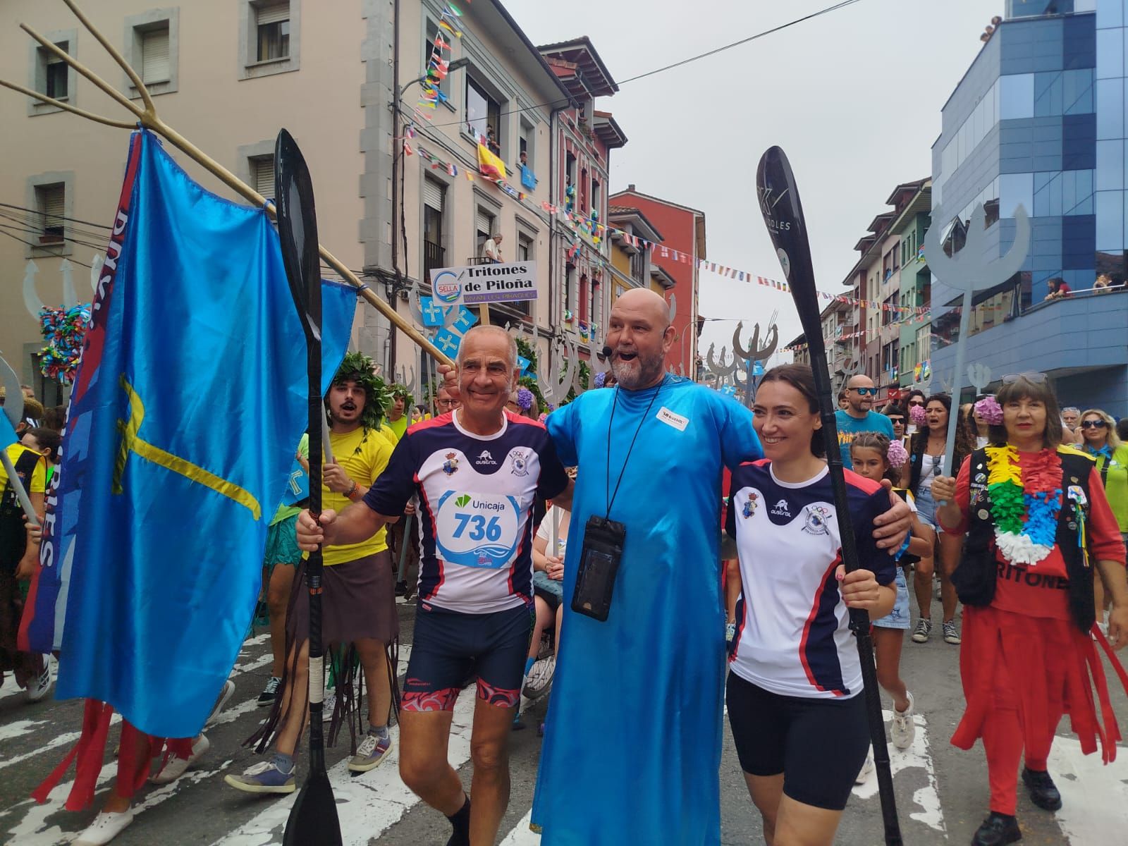 Así fue el desfile del Descenso del Sella 2025. ¡Búscate en las fotos!