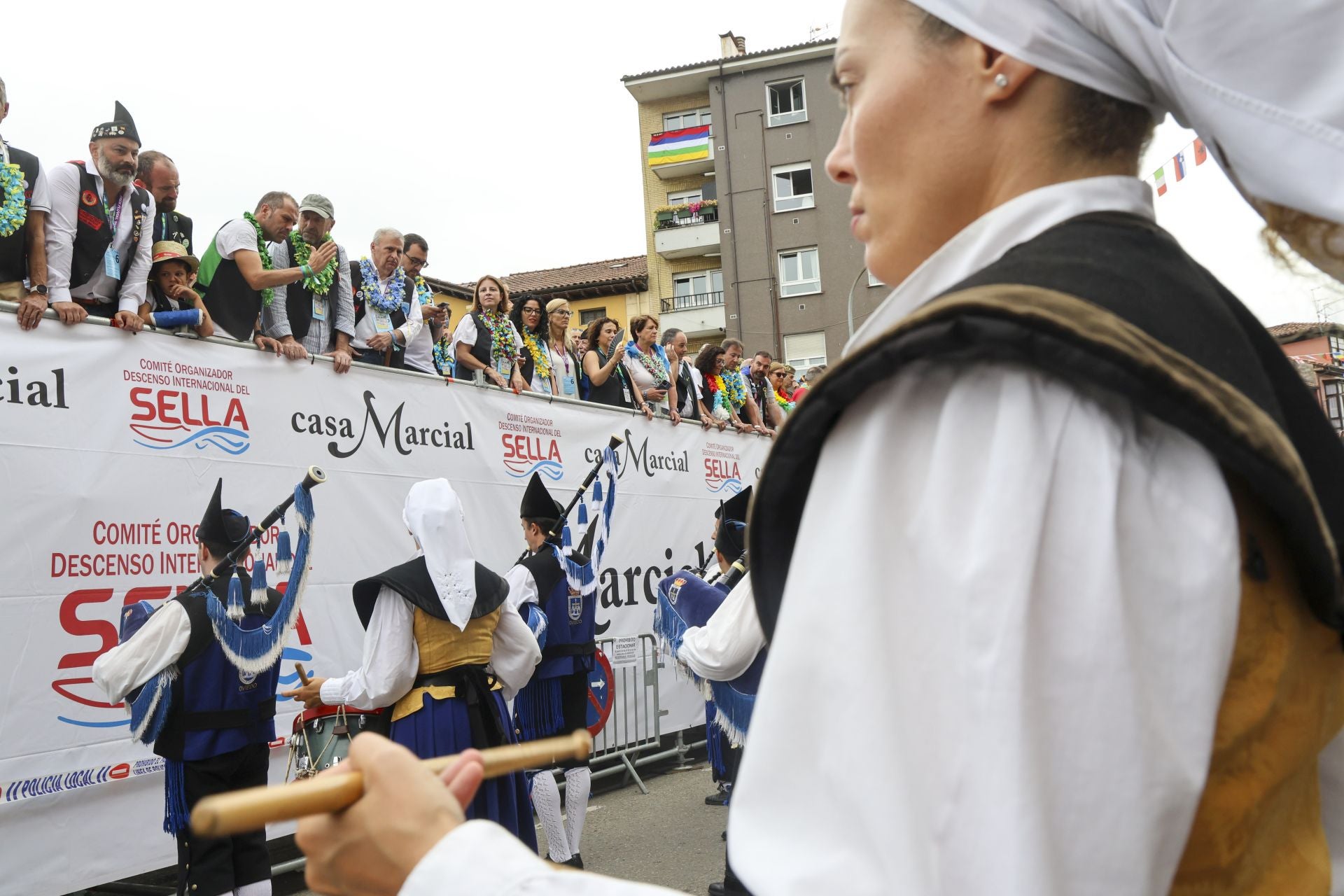 Así fue el desfile del Descenso del Sella 2025. ¡Búscate en las fotos!