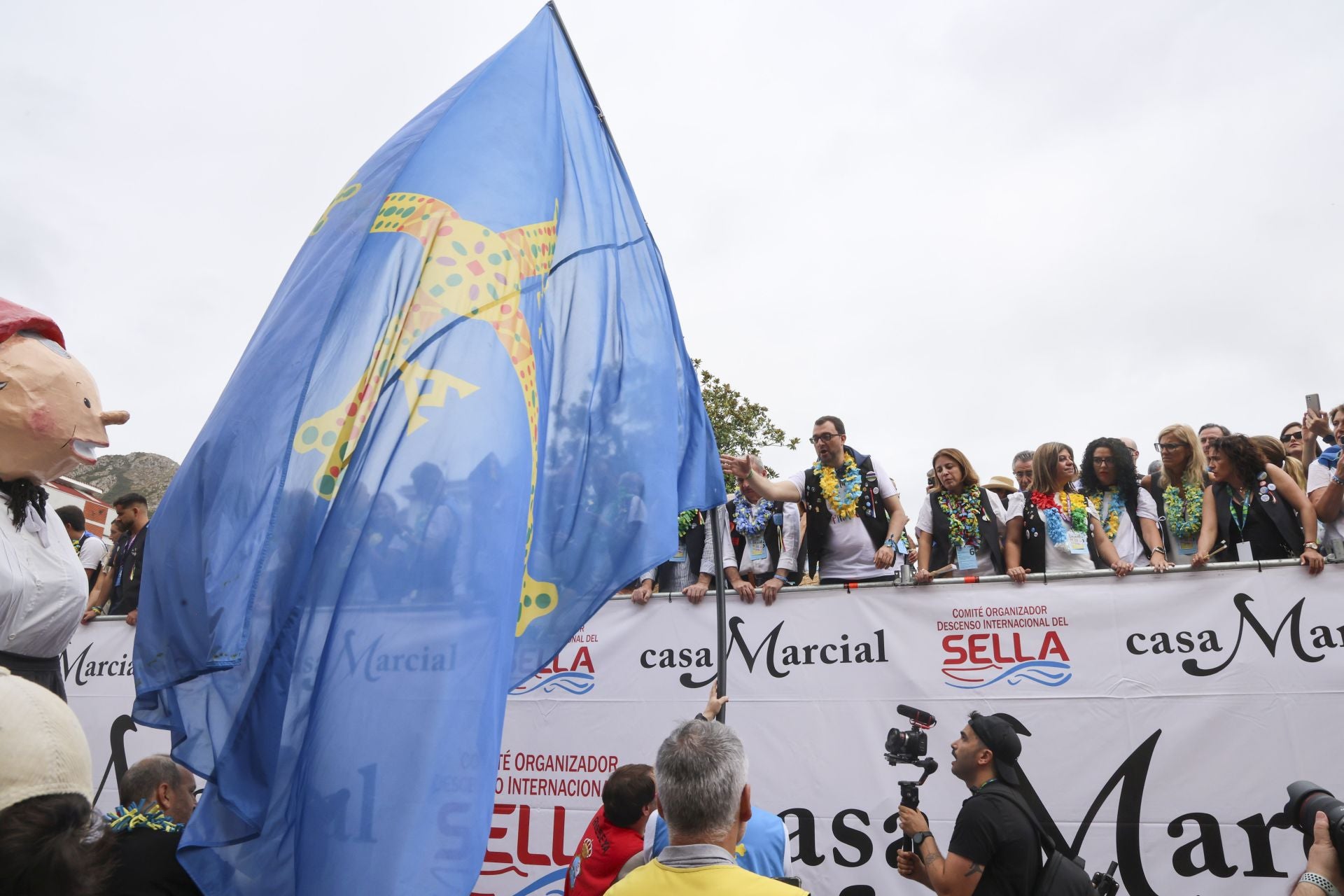 Así fue el desfile del Descenso del Sella 2025. ¡Búscate en las fotos!