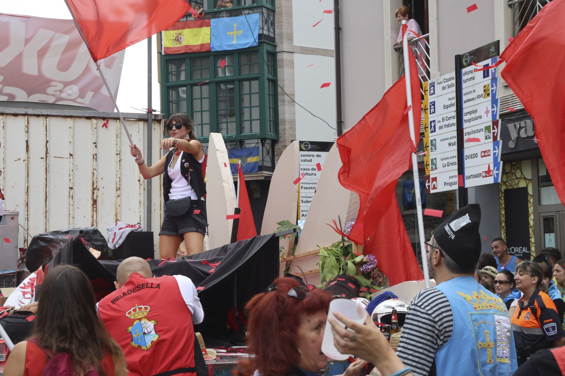 Así fue el desfile del Descenso del Sella 2025. ¡Búscate en las fotos!