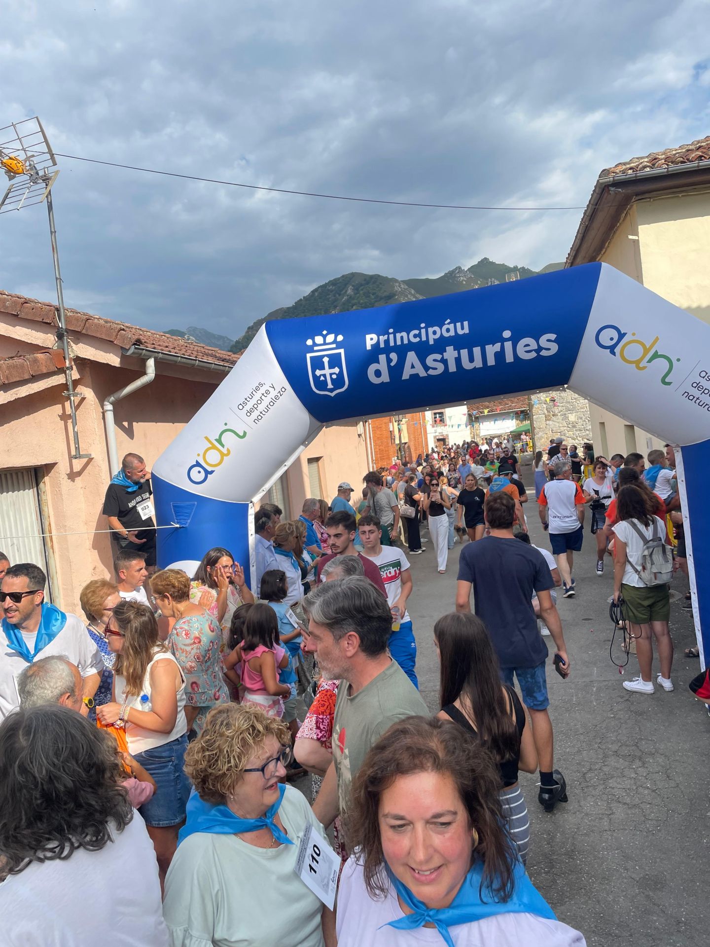 V Carrera de Madreñes en Caso