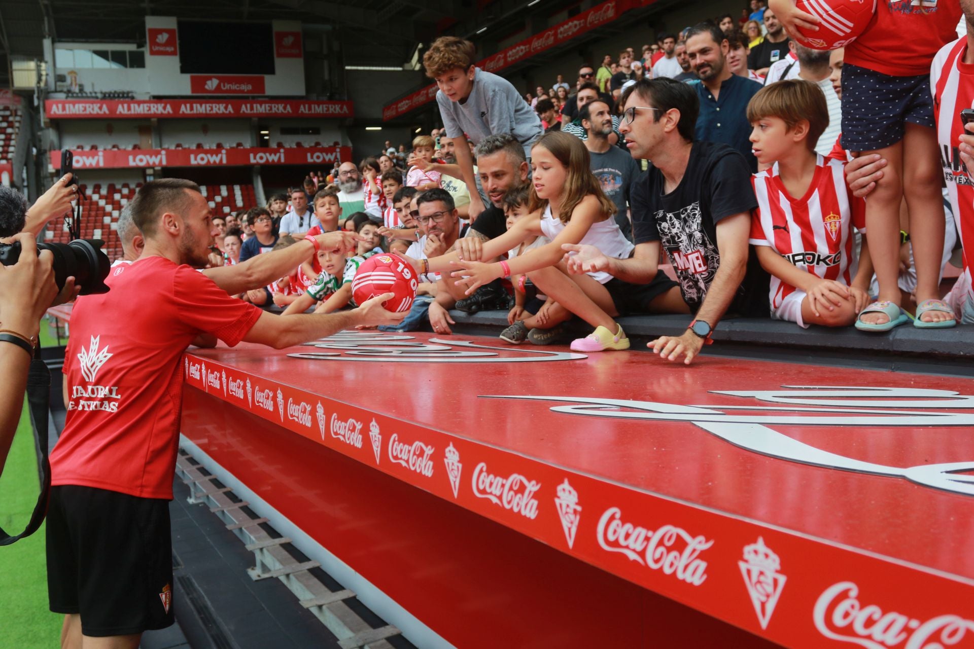 Entrenamiento del Sporting de Gijón con una gran sorpresa