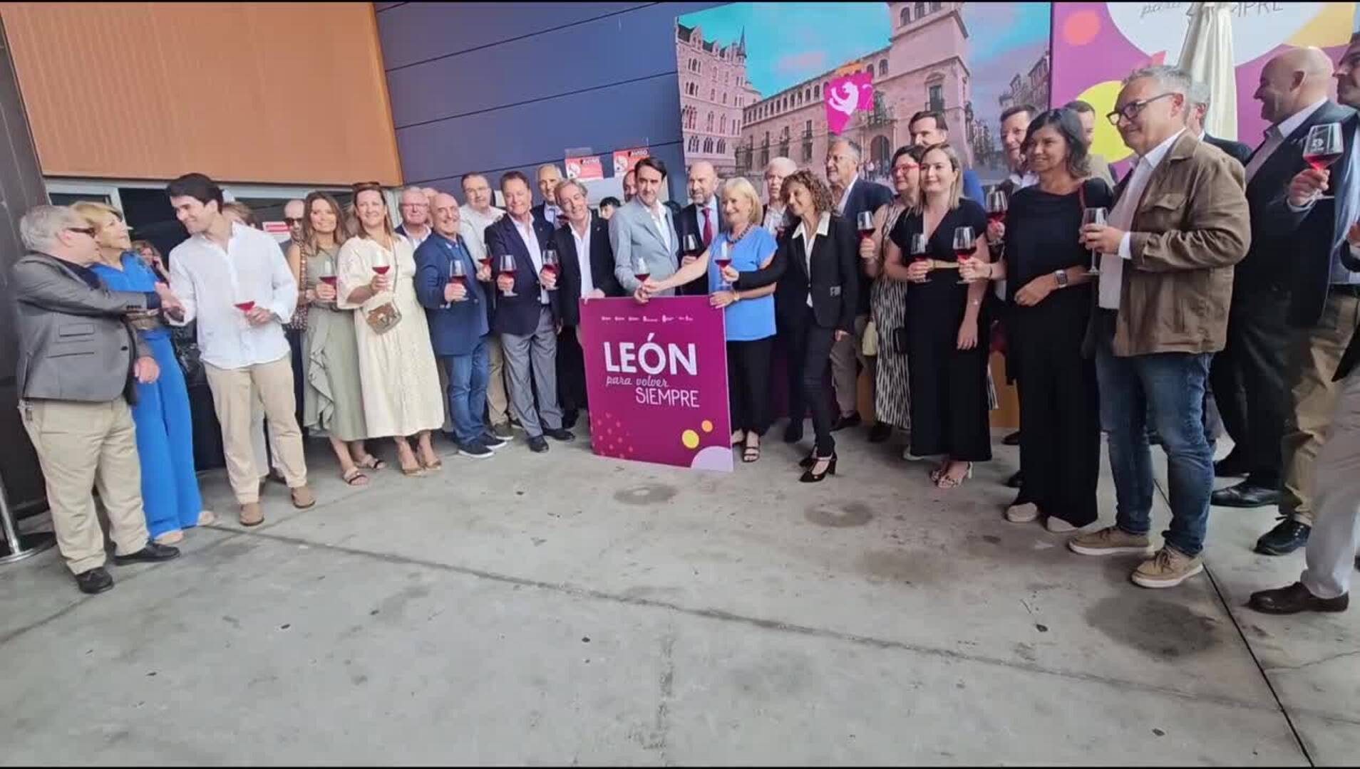 La Feria de Muestras de Asturias celebra el Día de León y Astorga