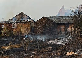 La localidad de Las Médulas, tras el incendio.