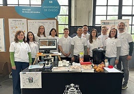 Miembros del grupo de investigación Intervenciones Traslacionales para la Salud, de izquierda a derecha, Cristina Tomás, Paula Amador, Ester Martín, Almudena Coto, Álex del Valle, Benjamín Fernández, Juan Castilla, Paola Pinto, Manuel Fernández, María Fernández y Eduardo Iglesias.