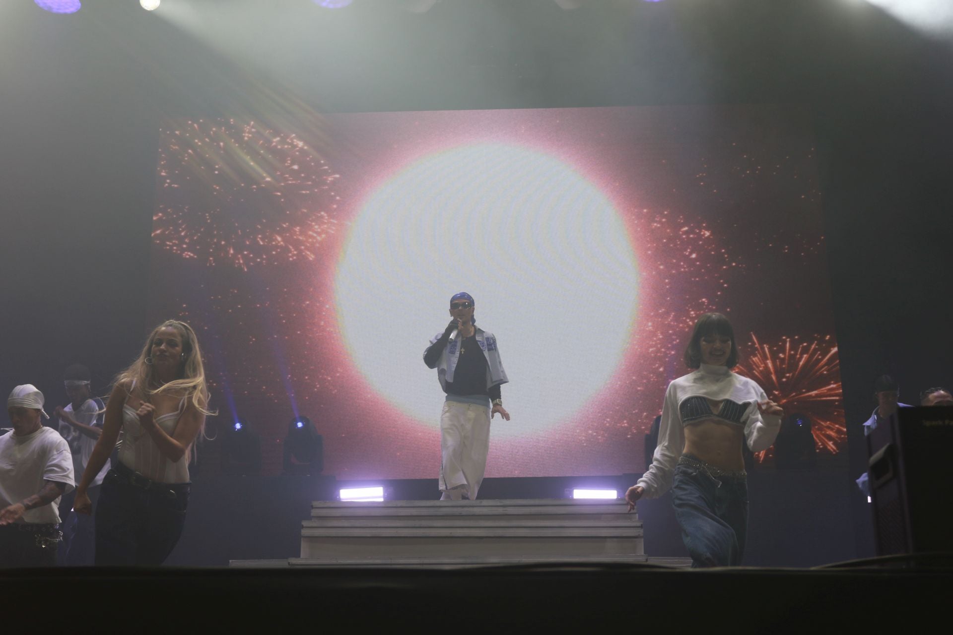 Abraham Mateo ilumina el escenario de Poniente, en Gijón